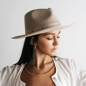 Gigi Pip Monroe Rancher Hat in Oatmeal